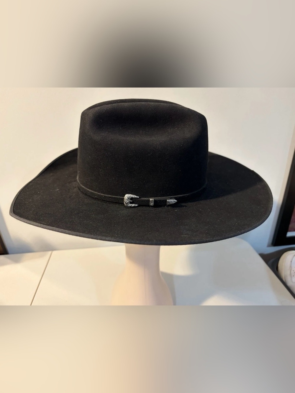 Hobby Horse Classic Black Felt Western Hat with Silver Buckle - Picture 5 of 11
